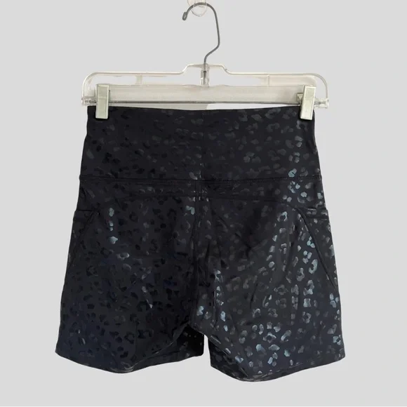⭐️NEW⭐️ THE GYM PEOPLE Black leopard print ladies small shorts, side poc… - Picture 3 of 3